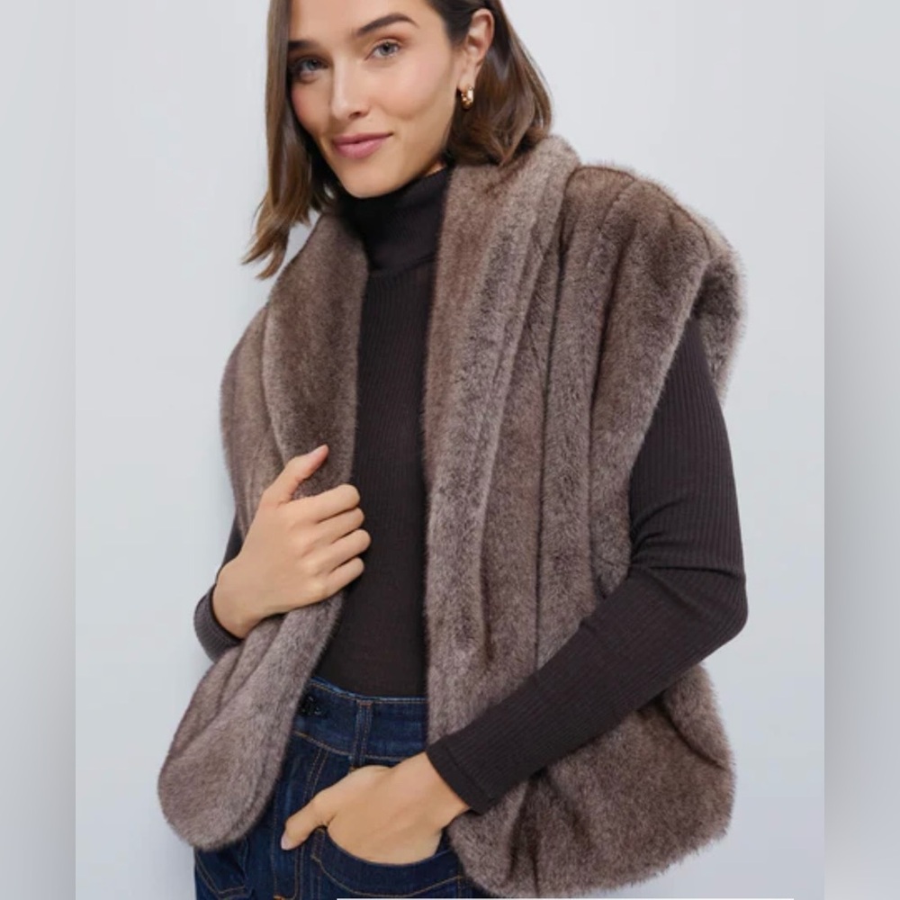 Oversized Aspen Faux Fur Vest
